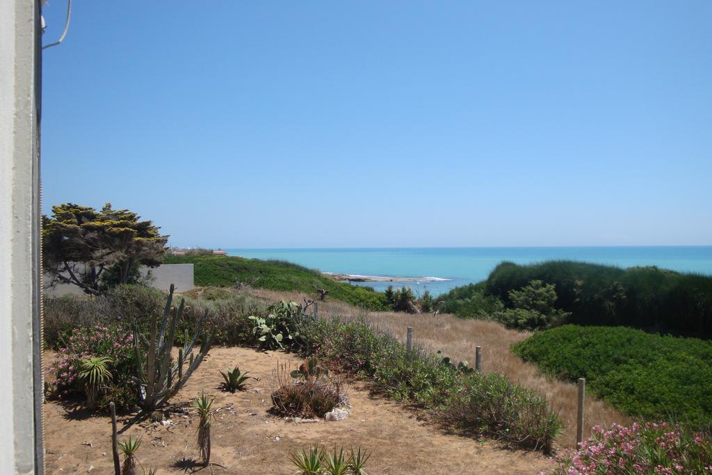 فيلا Cala Vigliena Il Sole Negli Occhi بونتا بروتْشّيتّو المظهر الخارجي الصورة